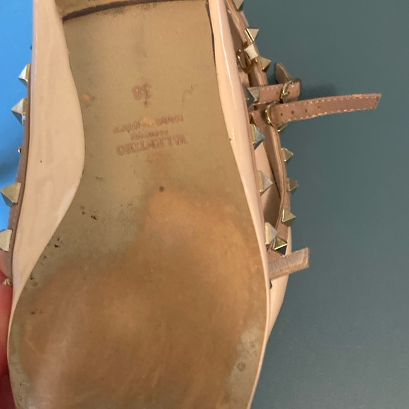 Valentino size 38 Rockstud flats in excellent condition - Picture 2 of 8